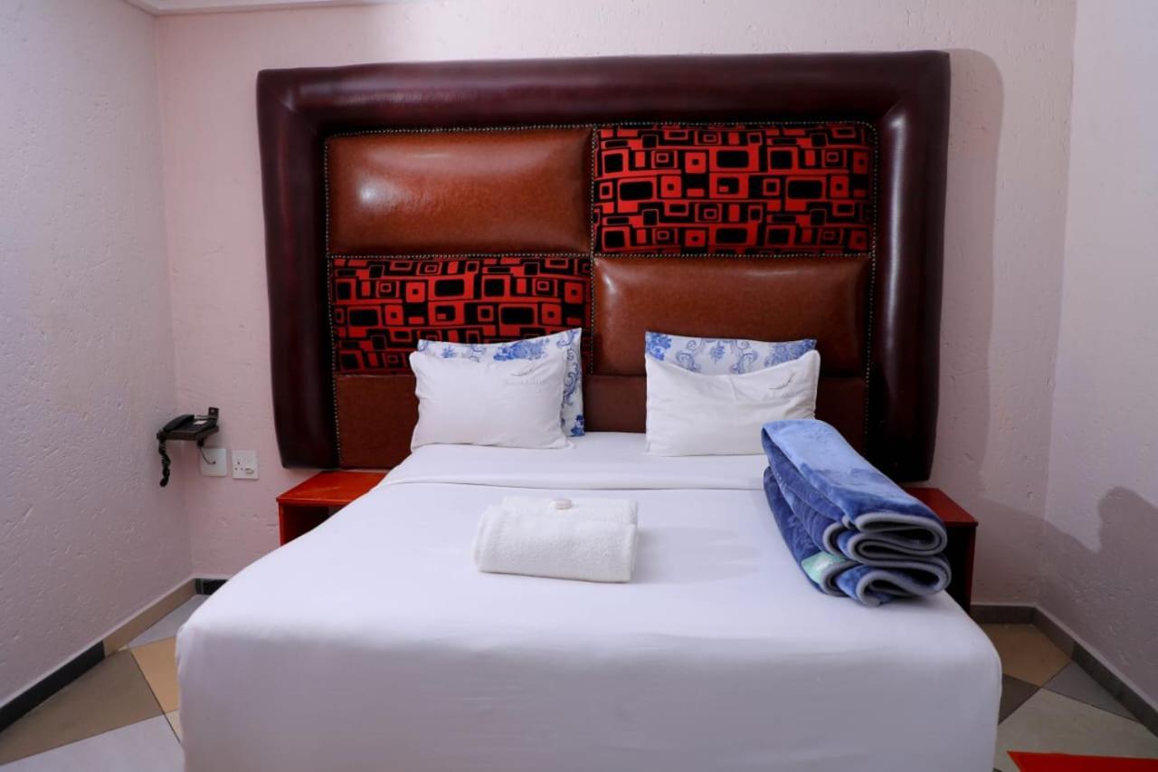 Yeoville Hotel Йоганнесбурґ Екстер'єр фото
