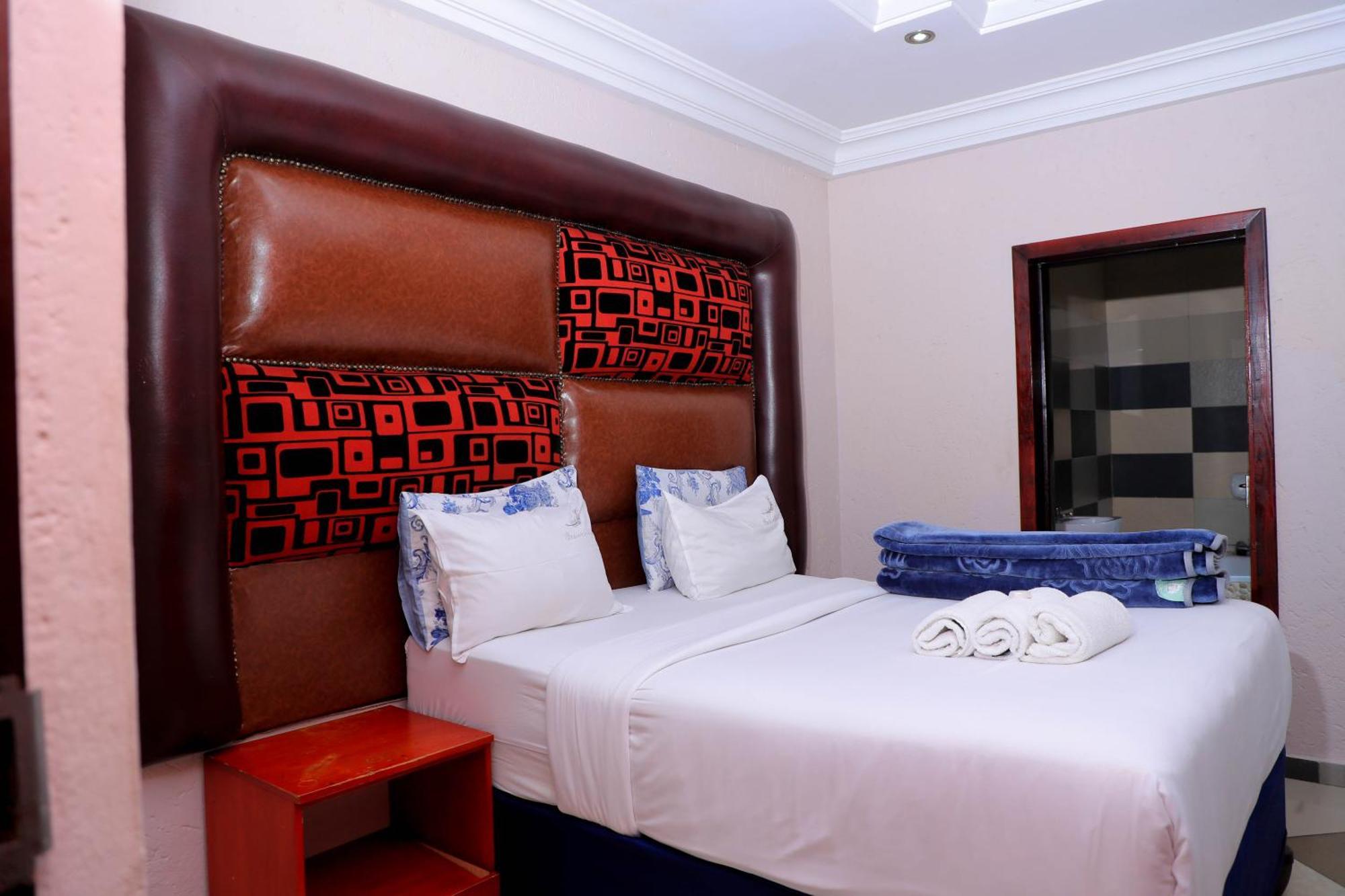 Yeoville Hotel Йоганнесбурґ Екстер'єр фото